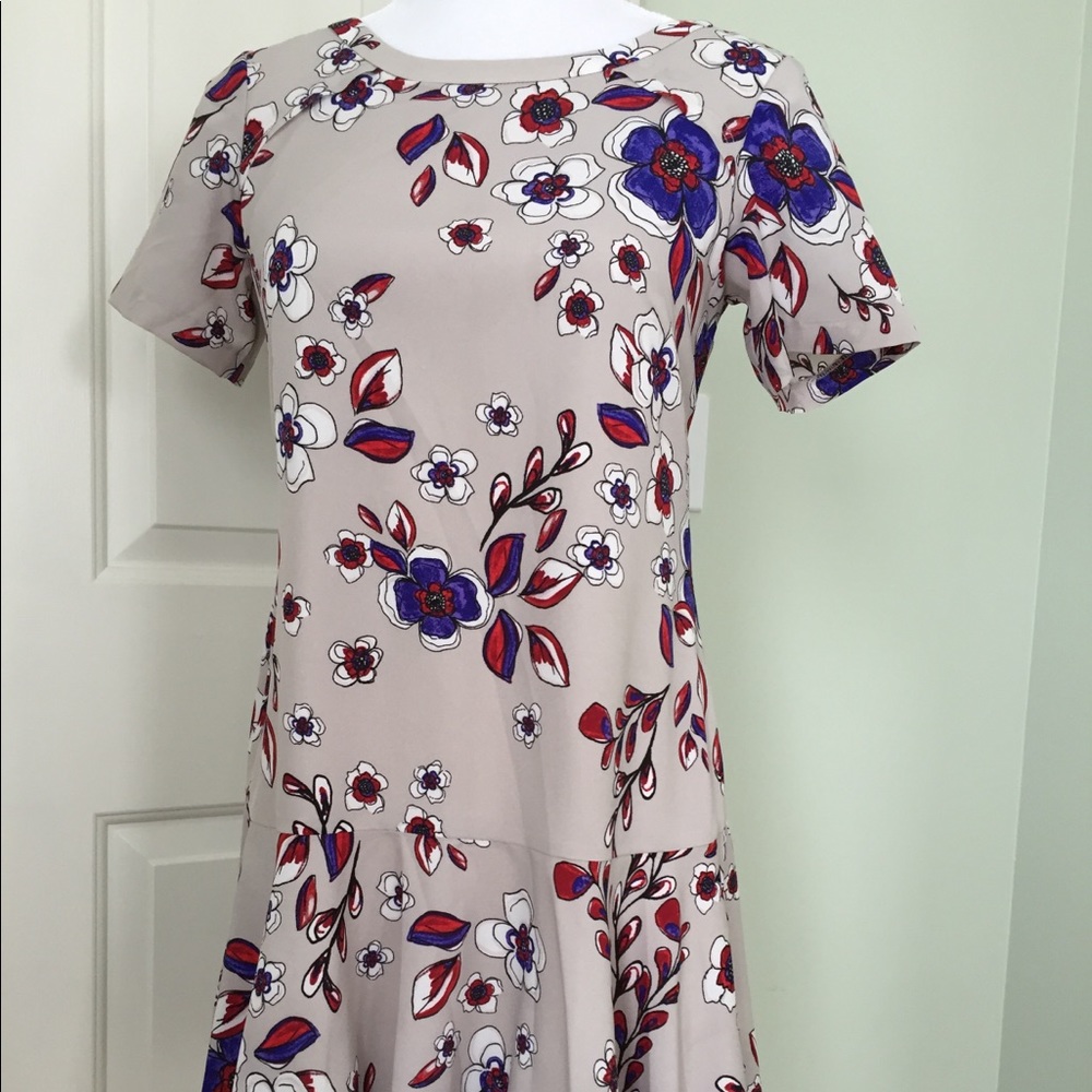 BANANA 🎉SOLD🎉REPUBLIC Drop Waist Dress Gray